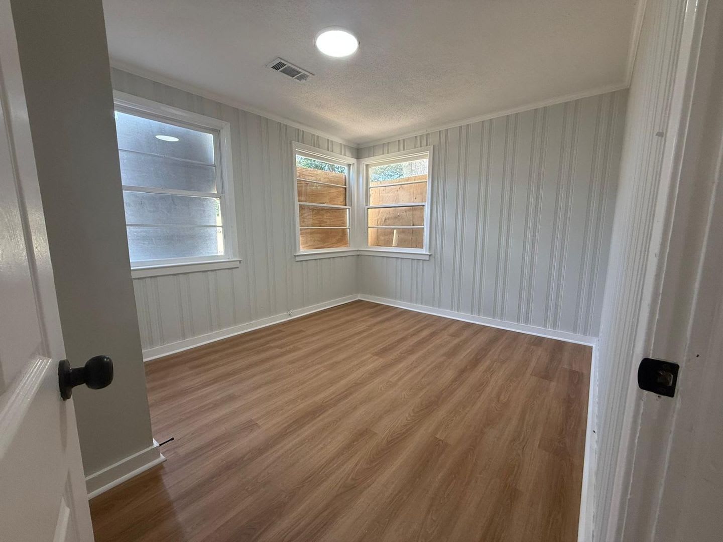 For Rent! 4 Bedroom Home! – photo 3