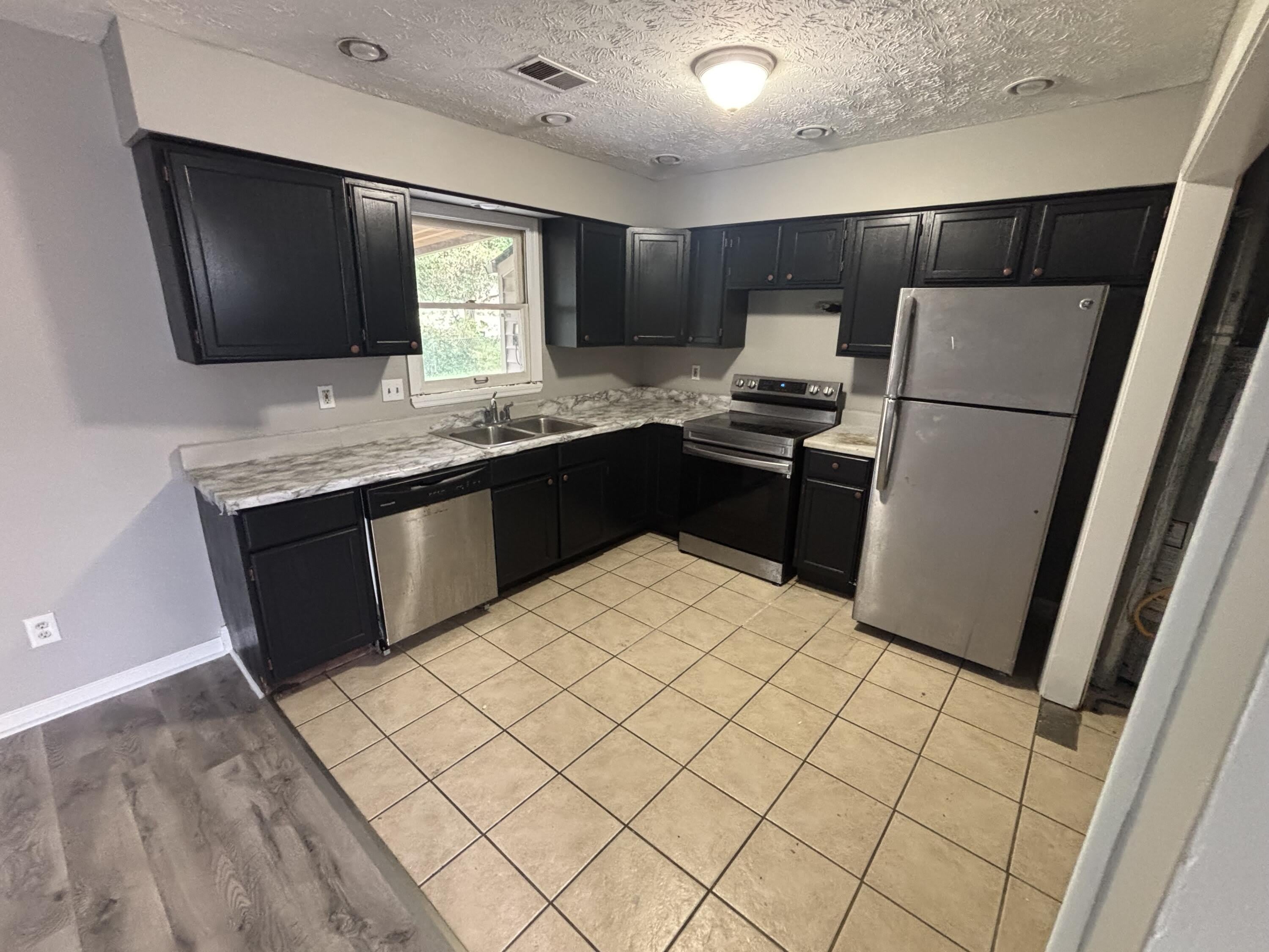 3183 Beaver Creek Drive – photo 3