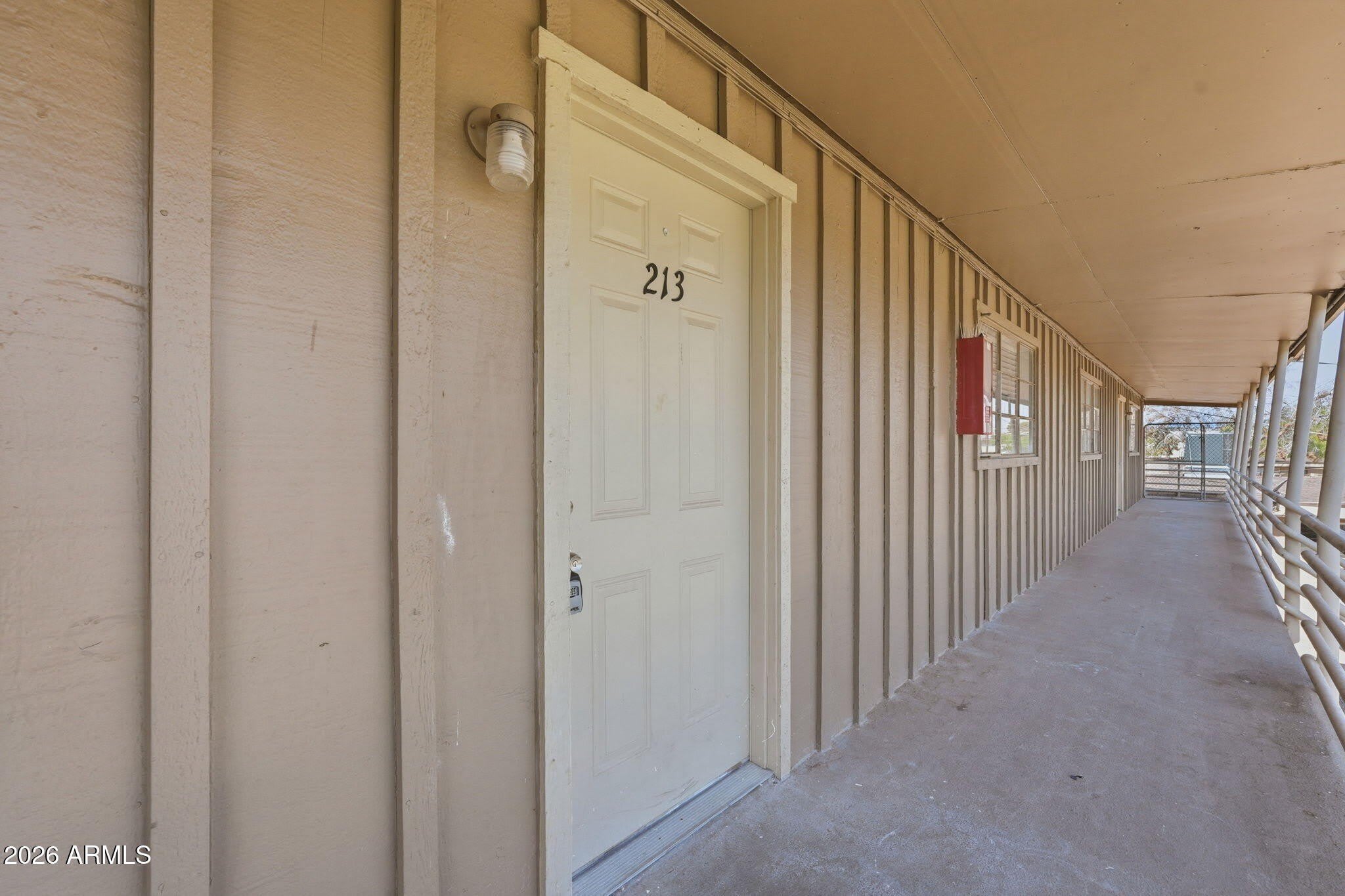 2150 W MISSOURI Avenue – photo 3