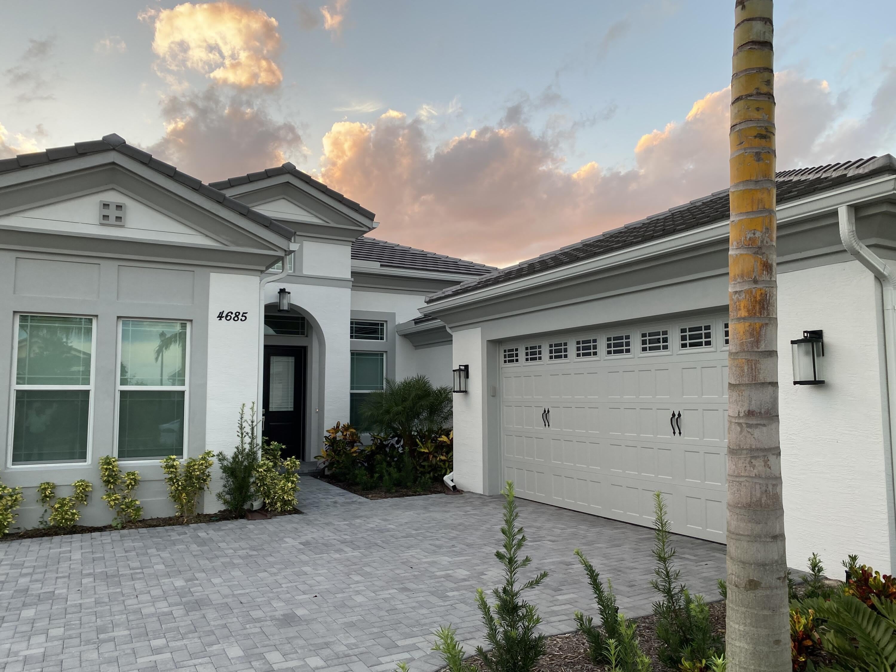 4685 Estates Circle – photo 2