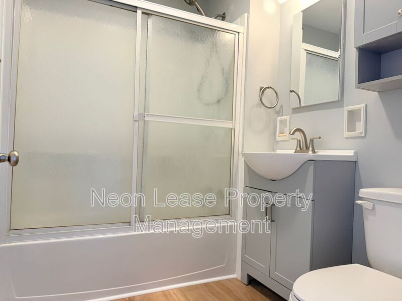880 South State Street – photo 4