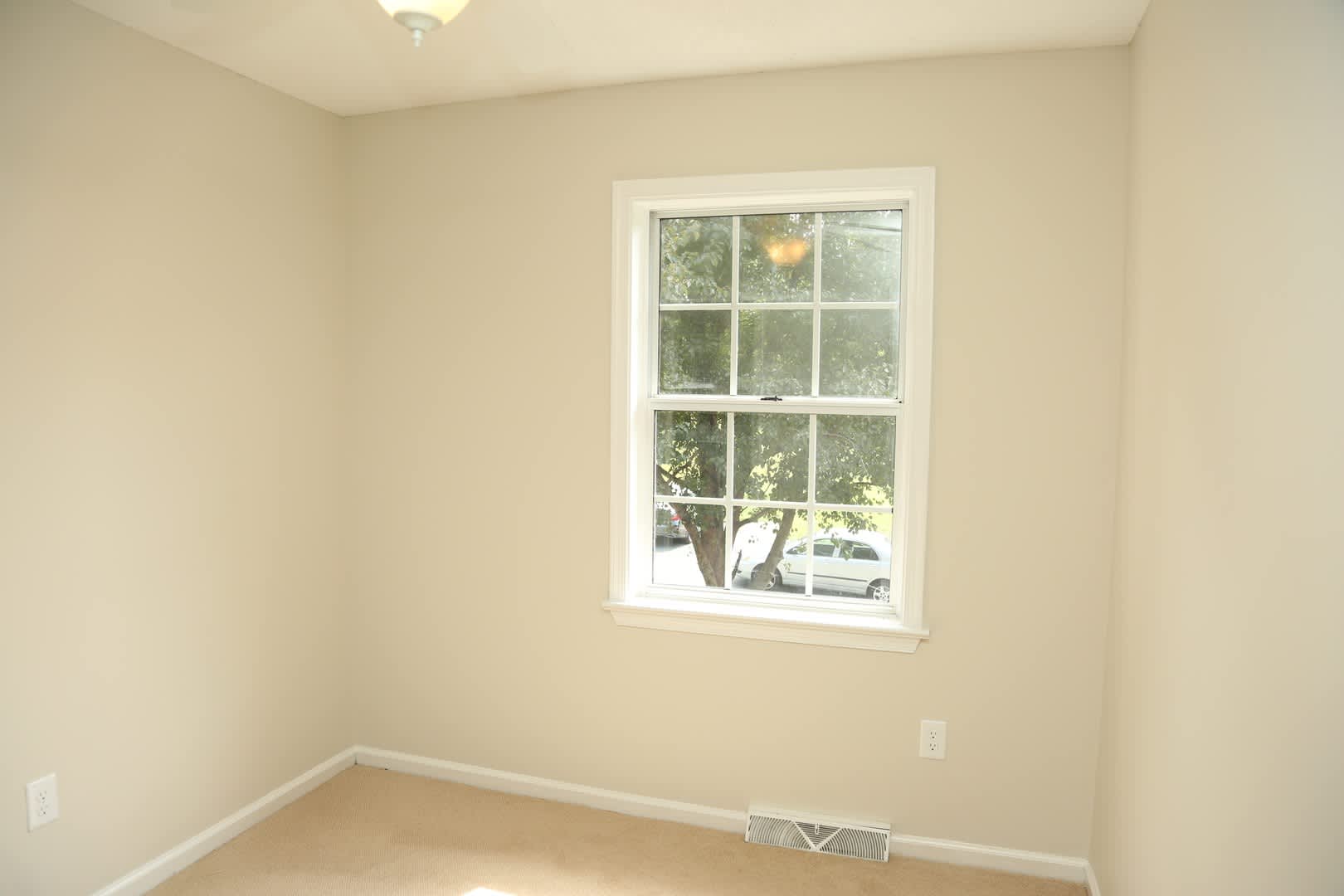 3 Bedroom Townhouse in Minor Hill – photo 4