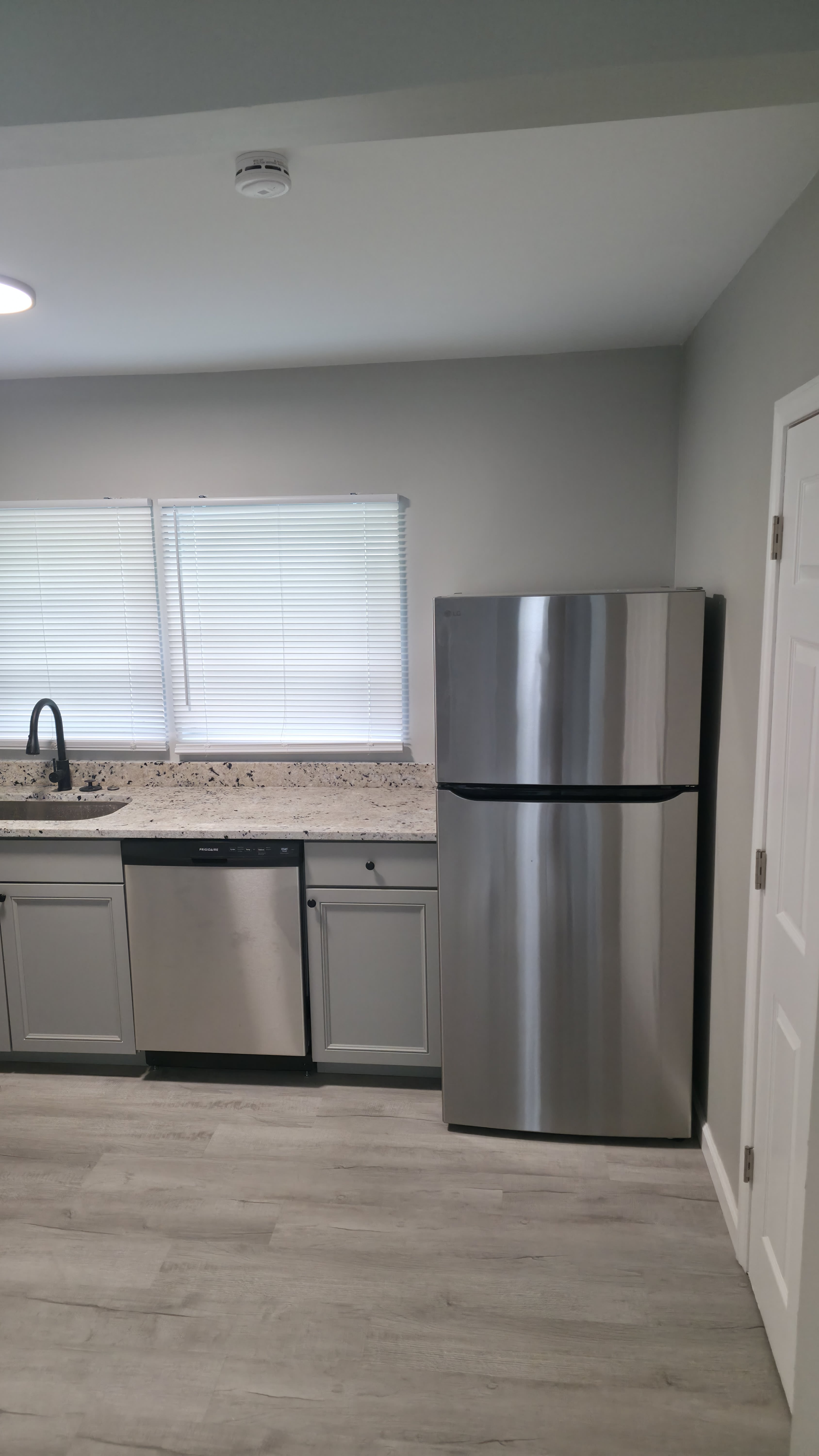 206 Garfield Dr – photo 3