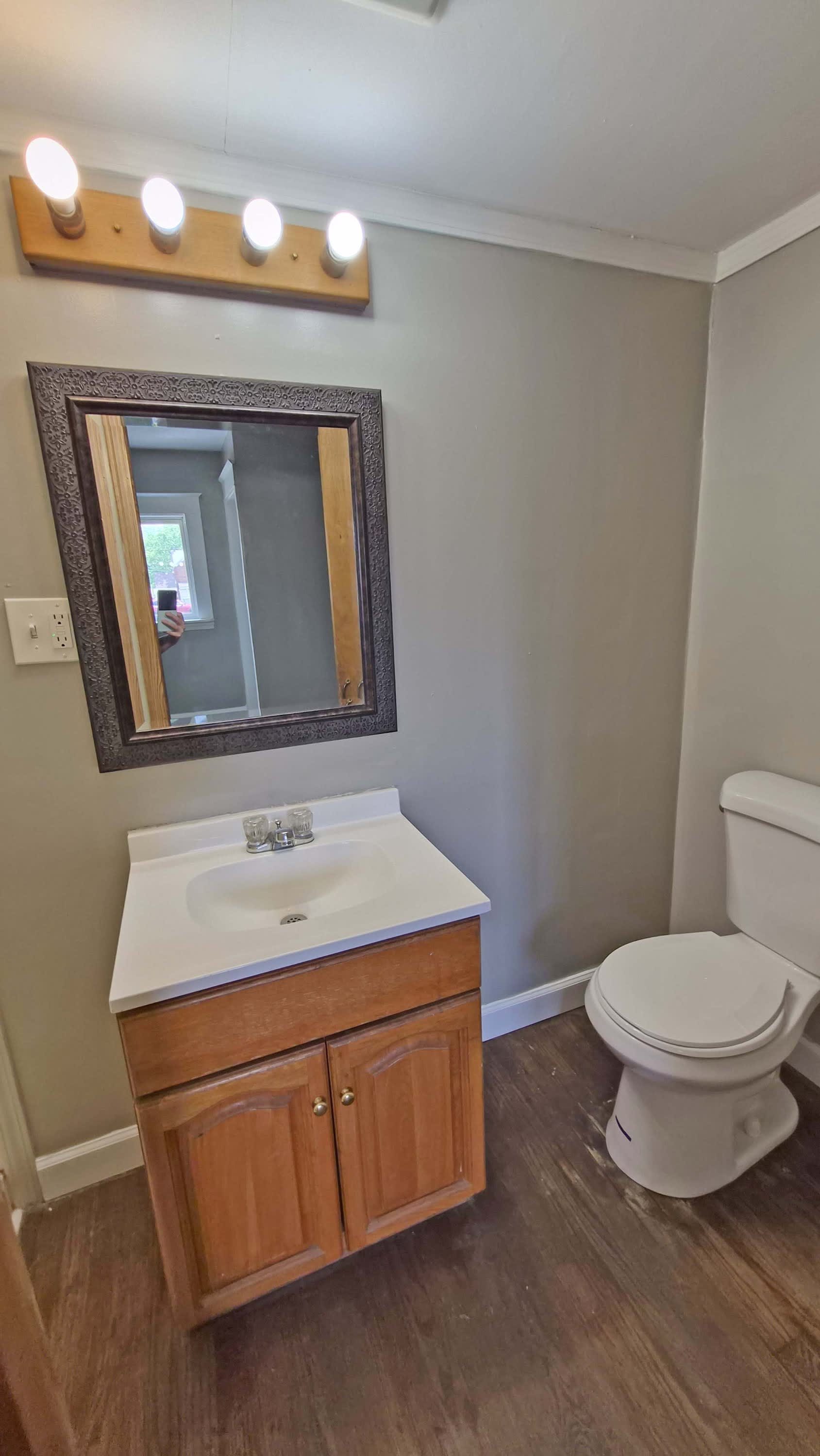 2311 Oakwood Avenue – photo 3
