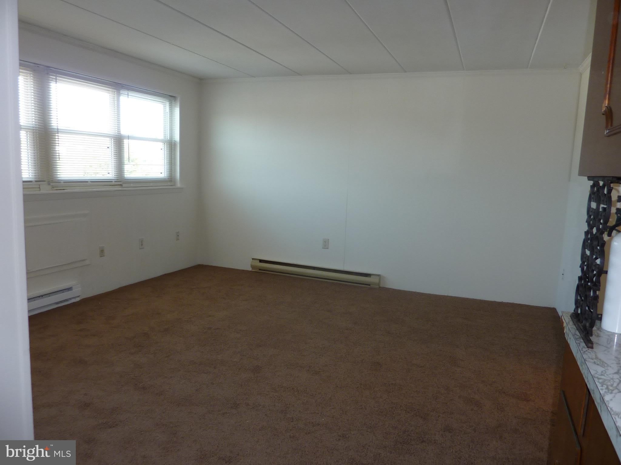319 CAMDEN Avenue – photo 2