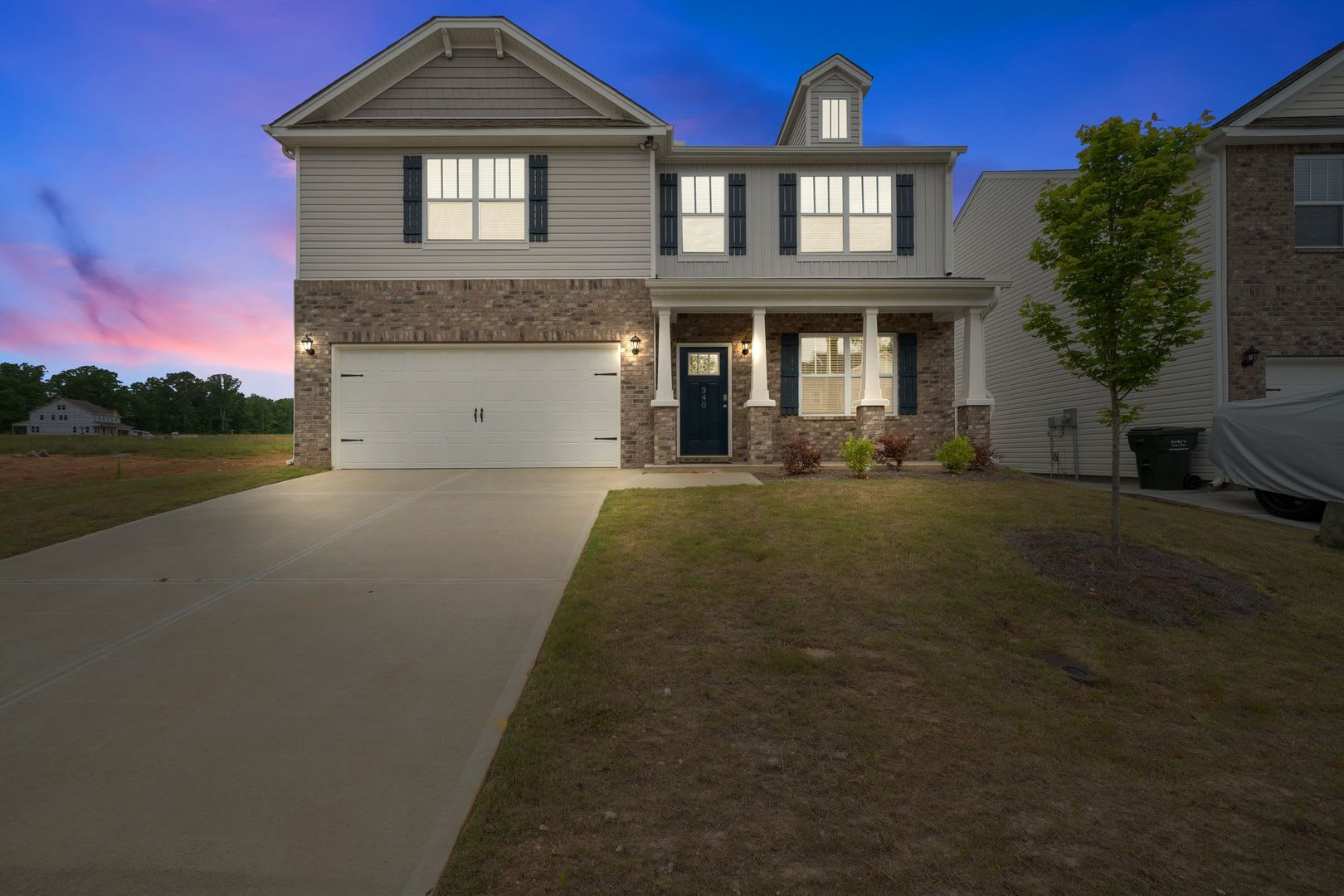 4 BD, 2.5 BA, 2 Car Garage, Home Office – photo 1