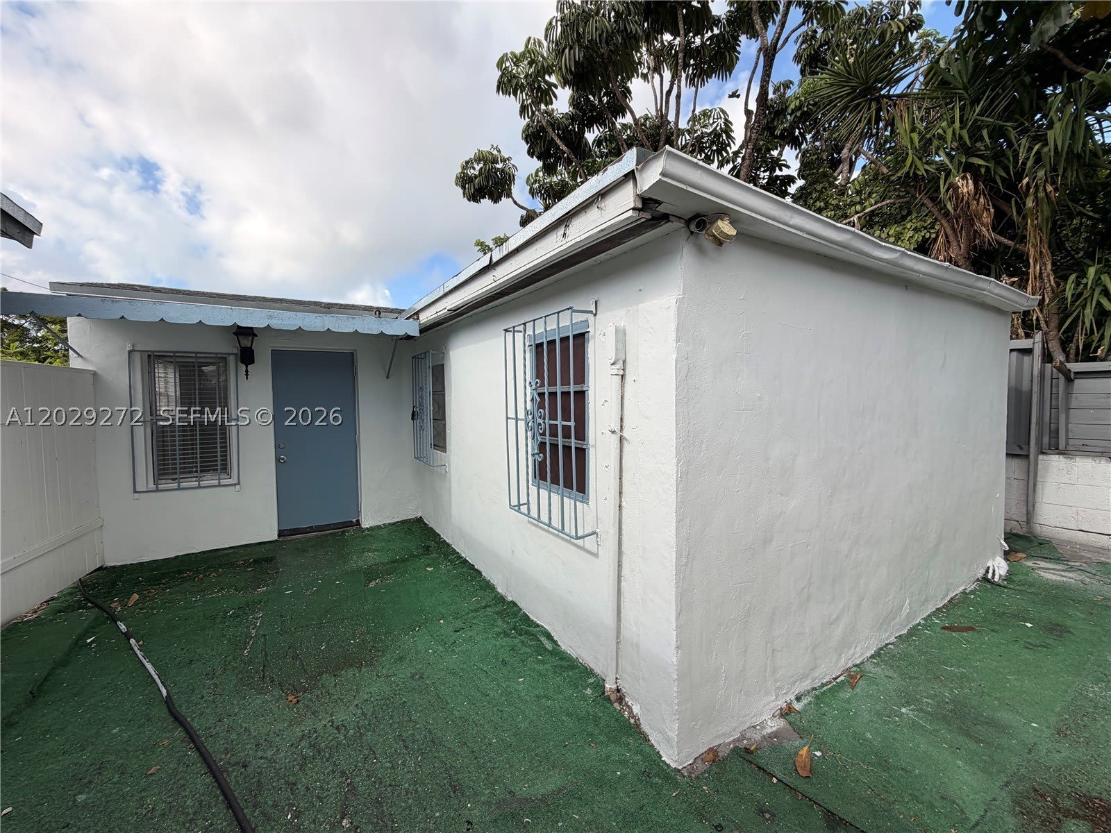 2420 NW 31st St – photo 1