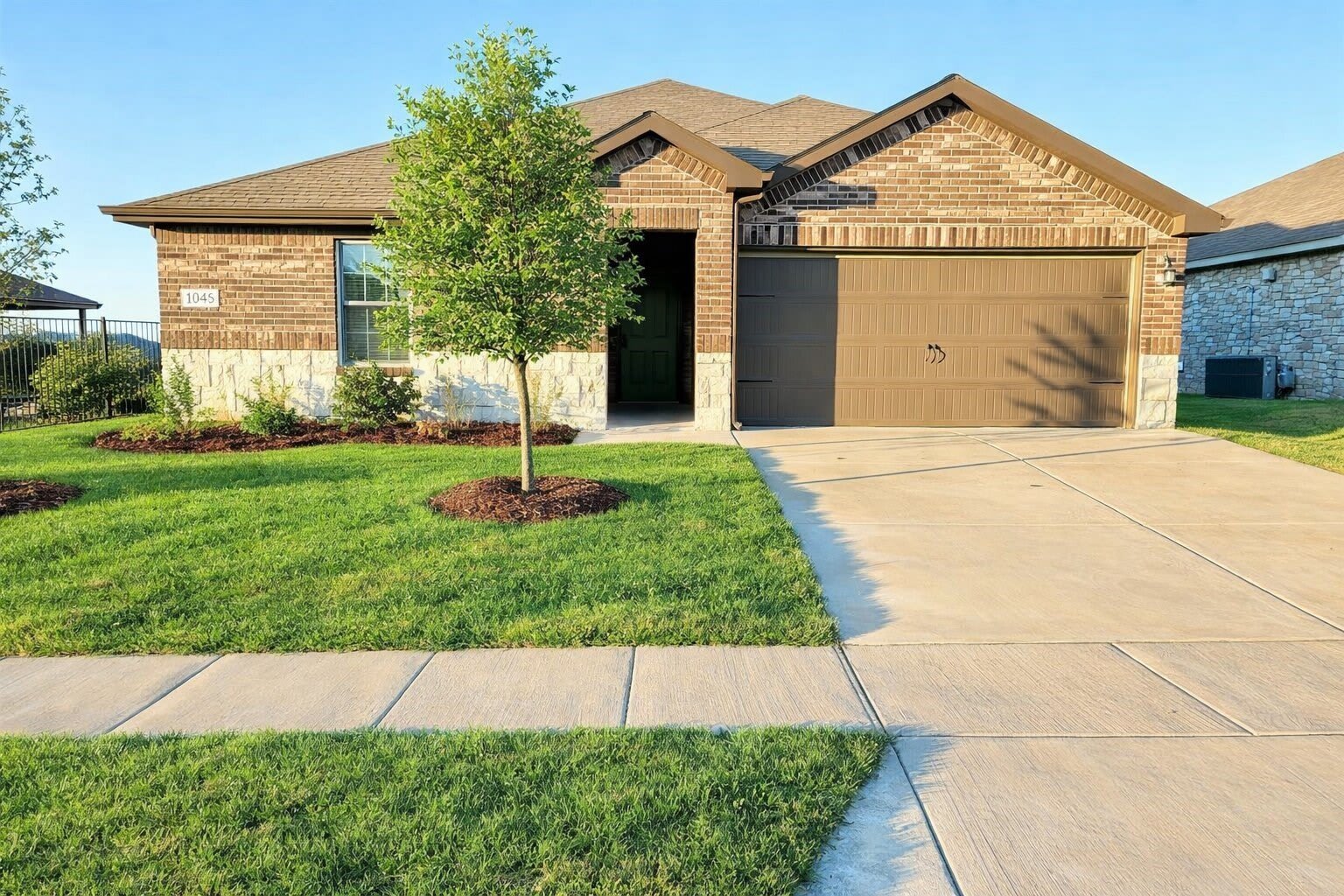 1125 Silver Maple Lane – photo 1