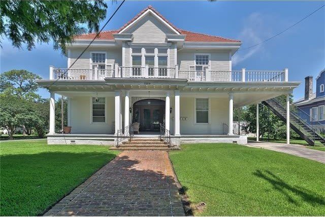 1205 N LOPEZ Street – photo 1