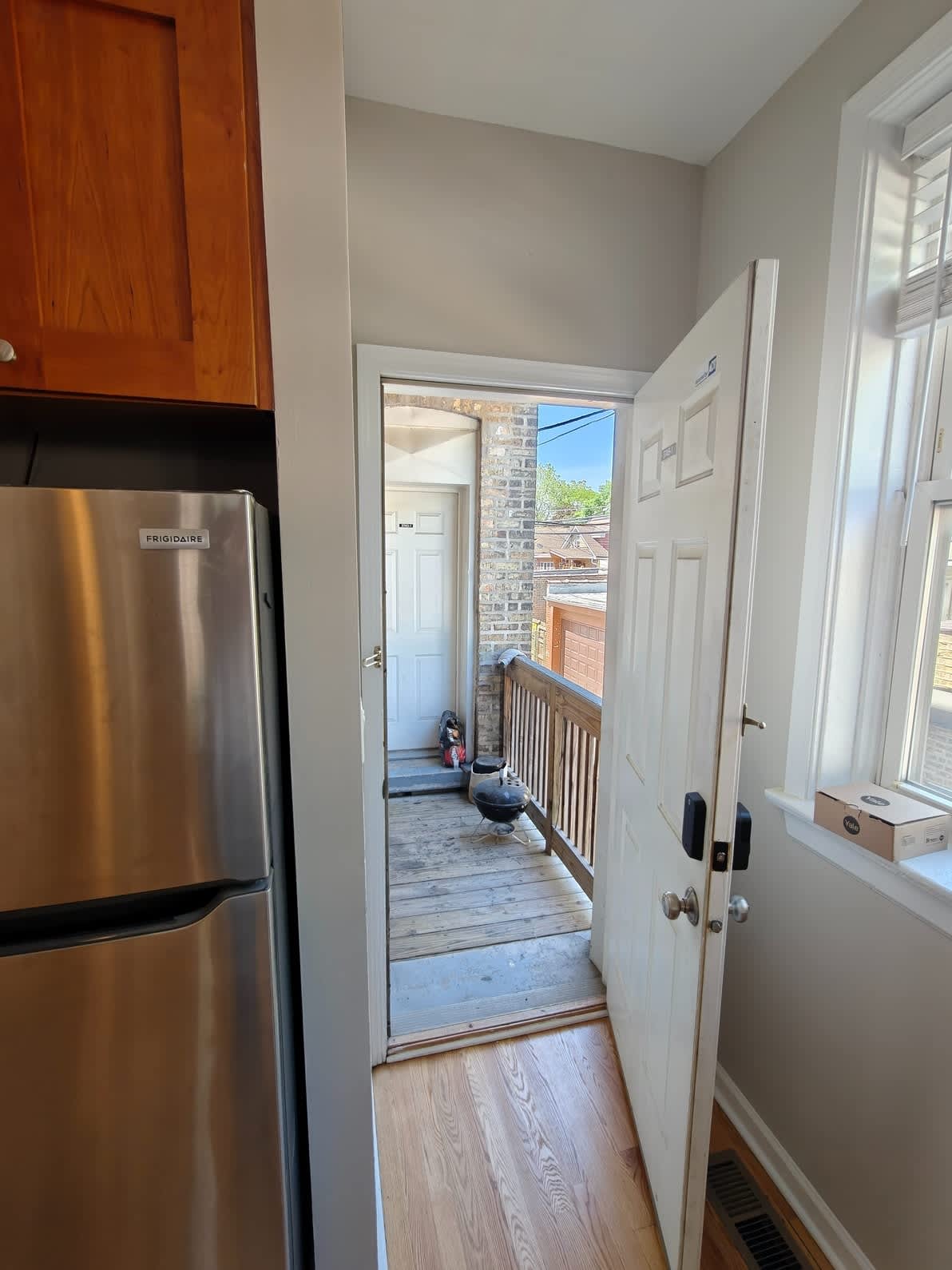 4954 N Ridgeway Ave – photo 3