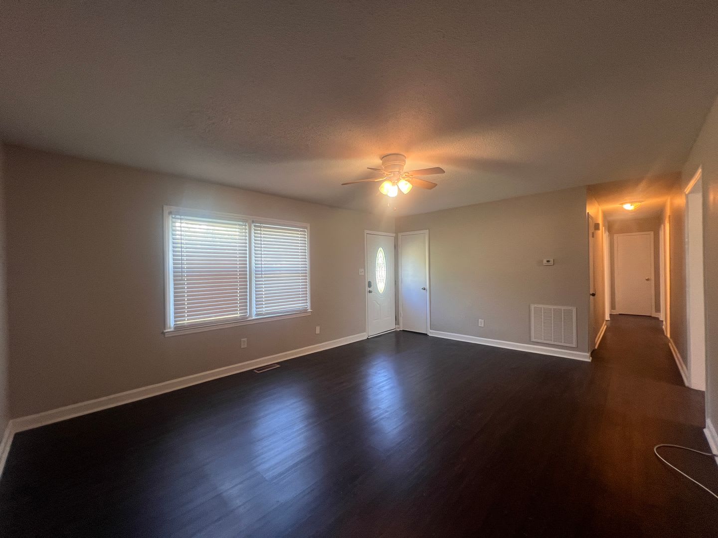 **Price reduced with Move-in Special of $250 OFF the first full months rent** – photo 3