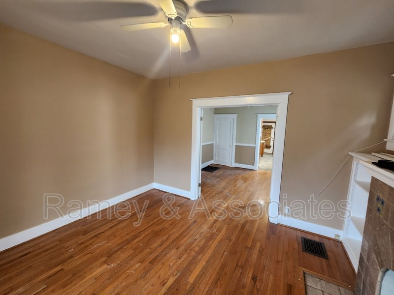 3635 Taylor Blvd – photo 3