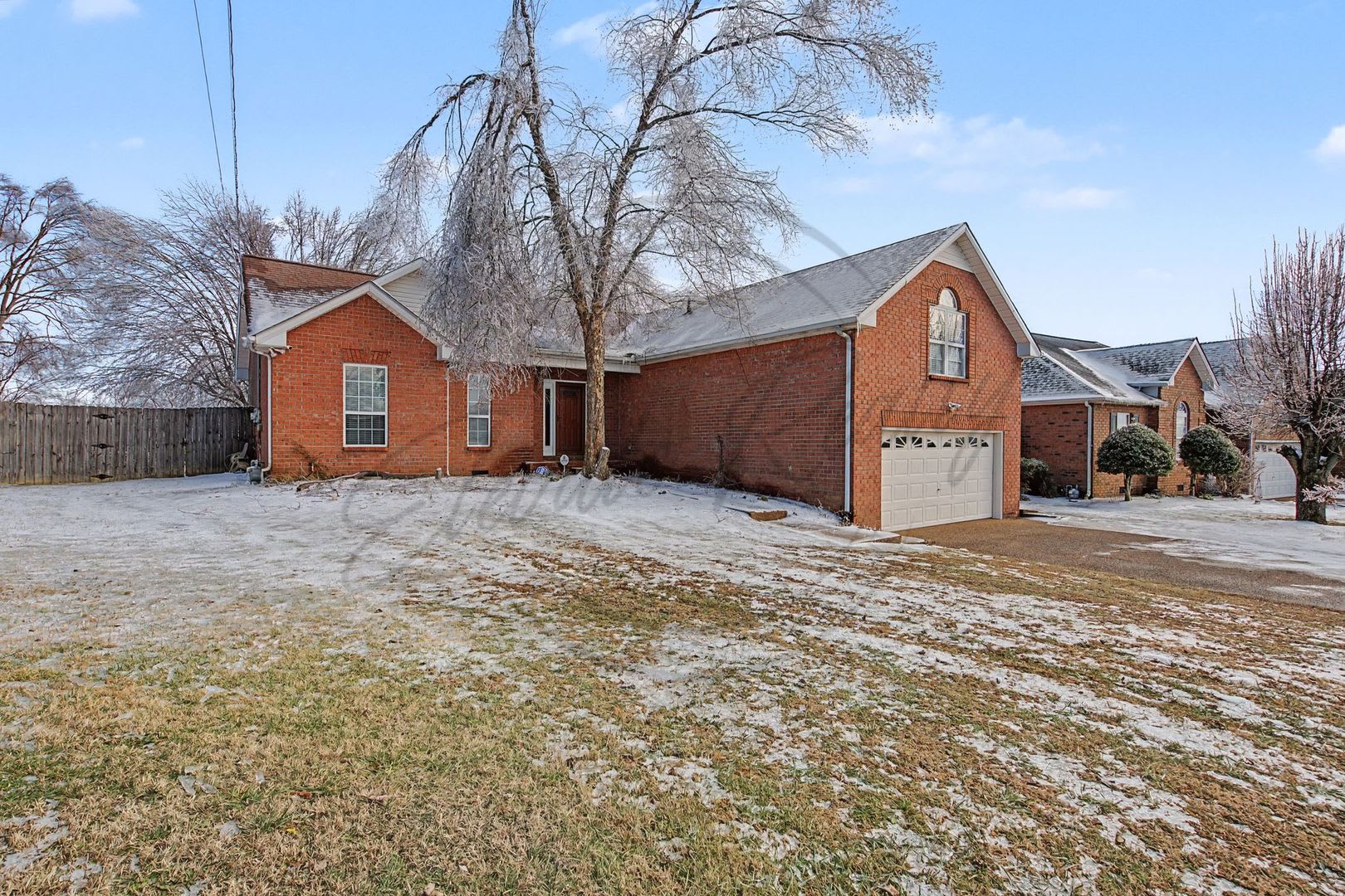 Three Bedroom Brick Home in Hendersonville! – photo 2