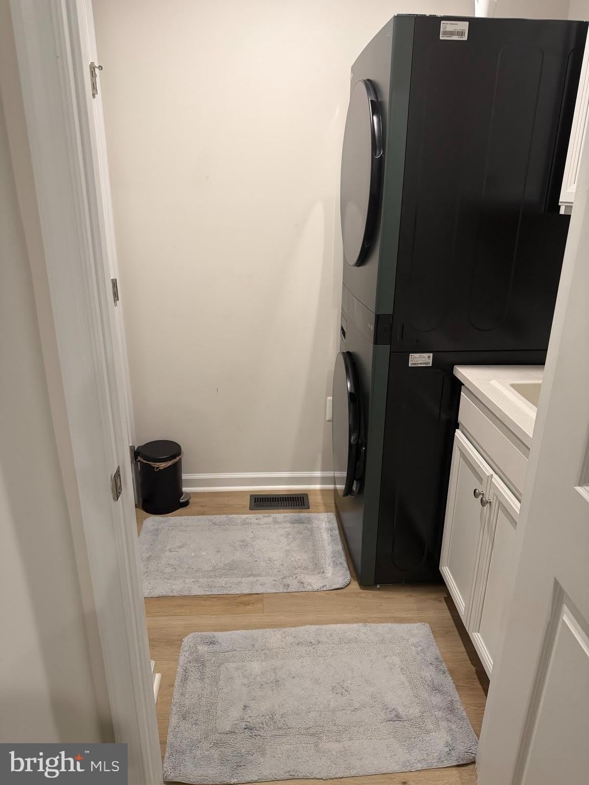 7901 Independence Drive – photo 3