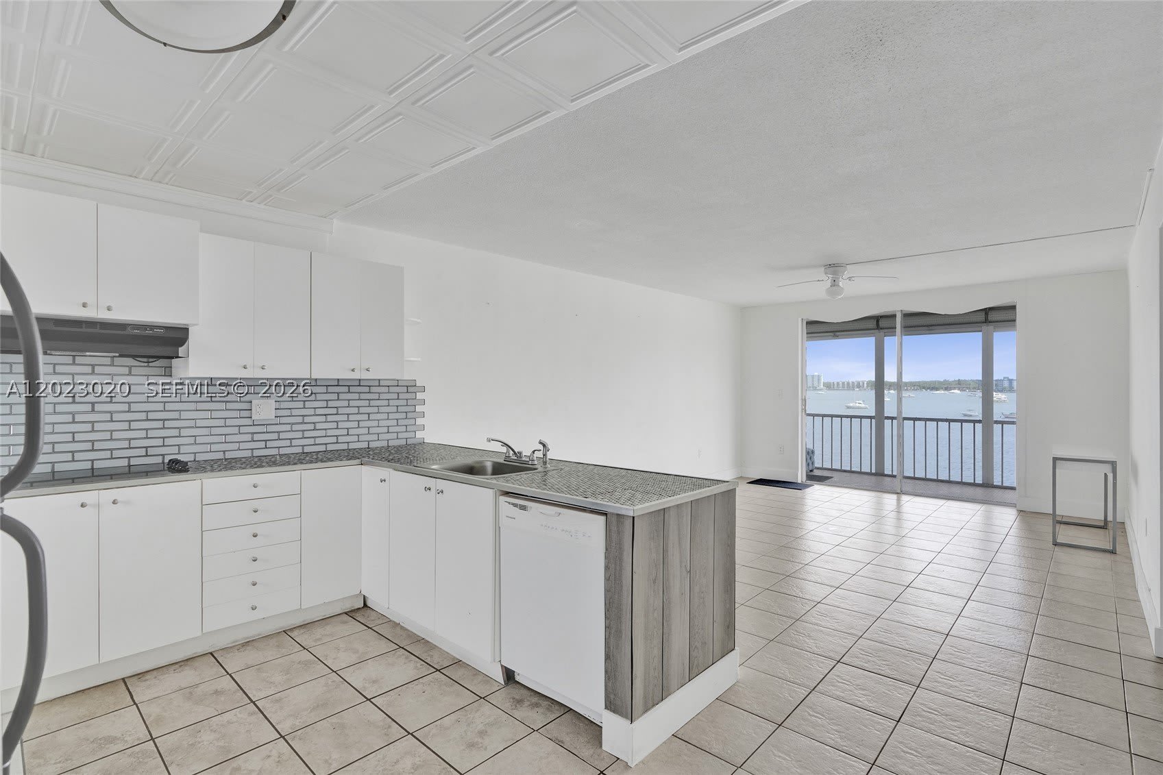 2920 Point East Dr – photo 3