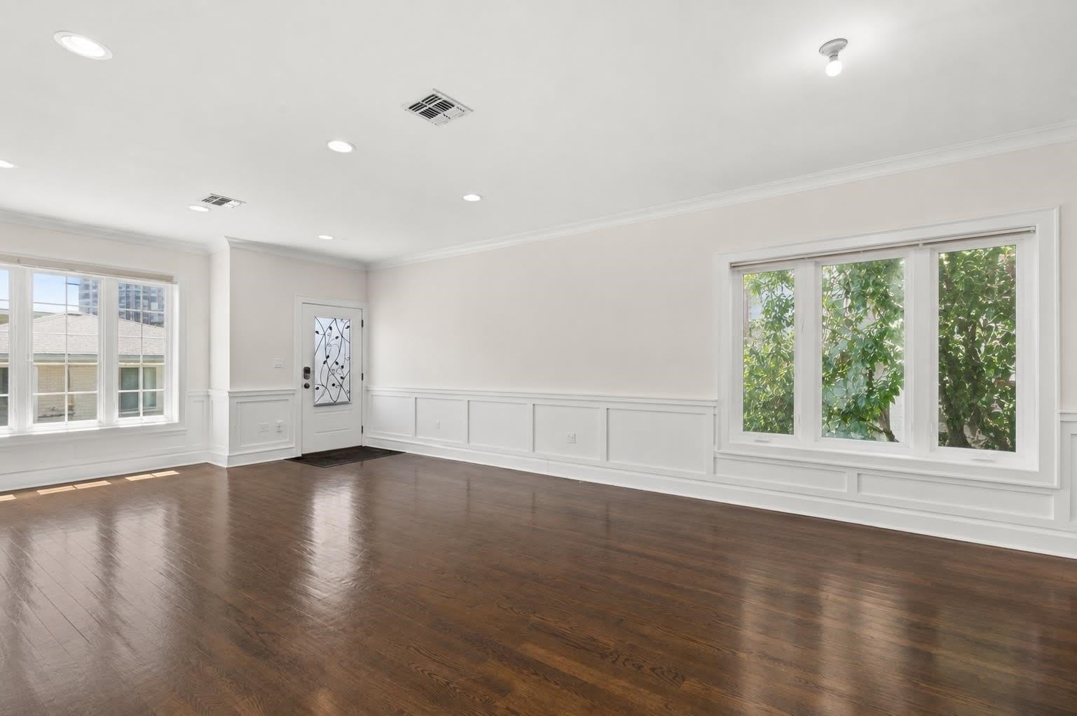 1627 JOHN ST – photo 5