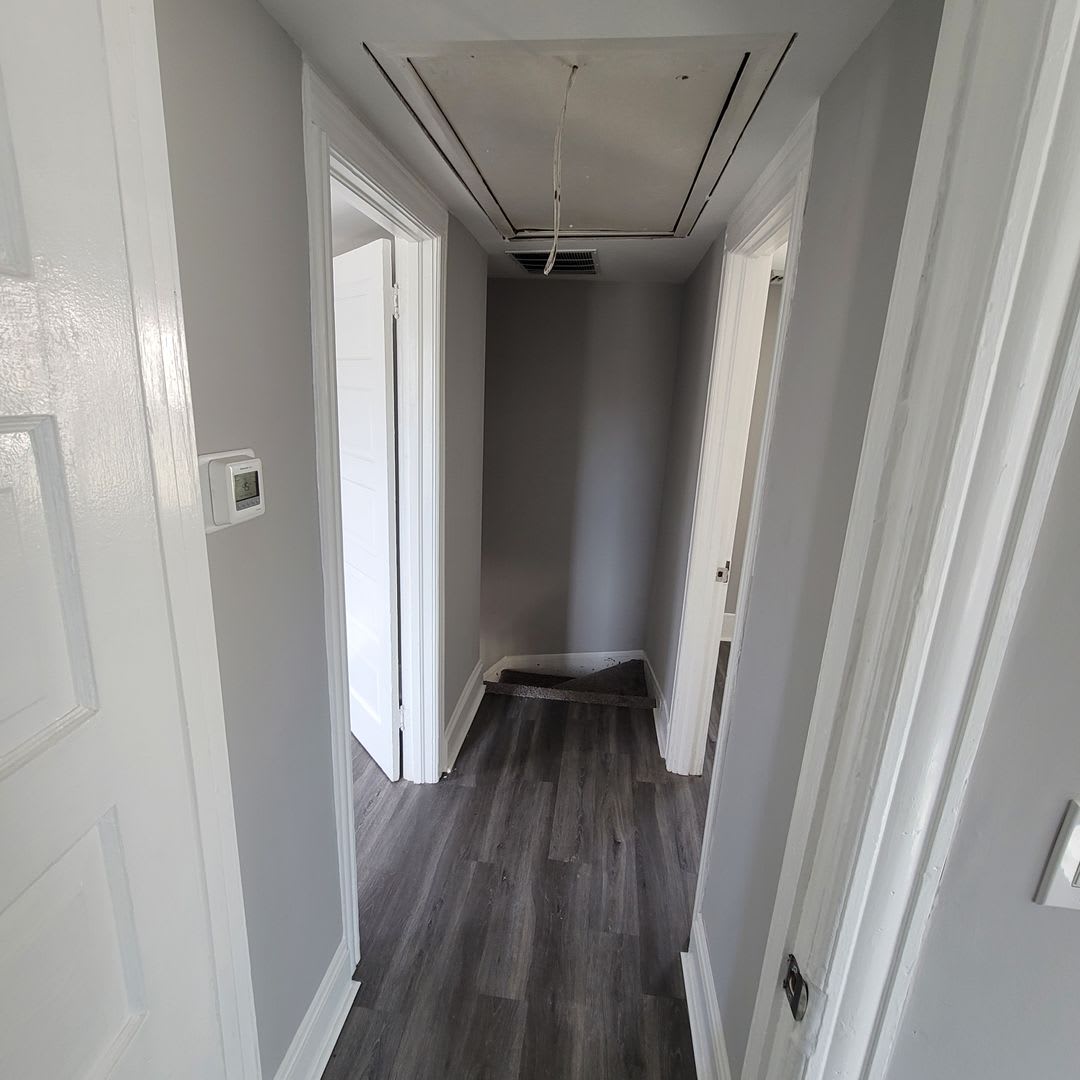 Newly Renovated 3 bedroom, 1.5 Bath House-Ready for move in! – photo 5
