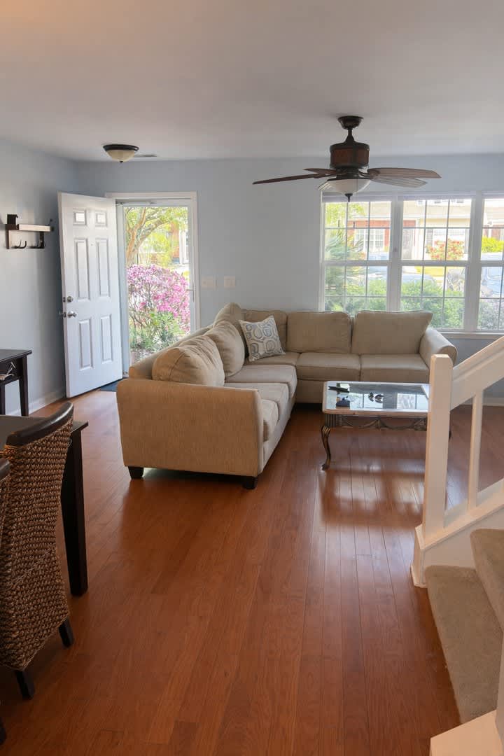 Three Bedroom Townhome Available – photo 5