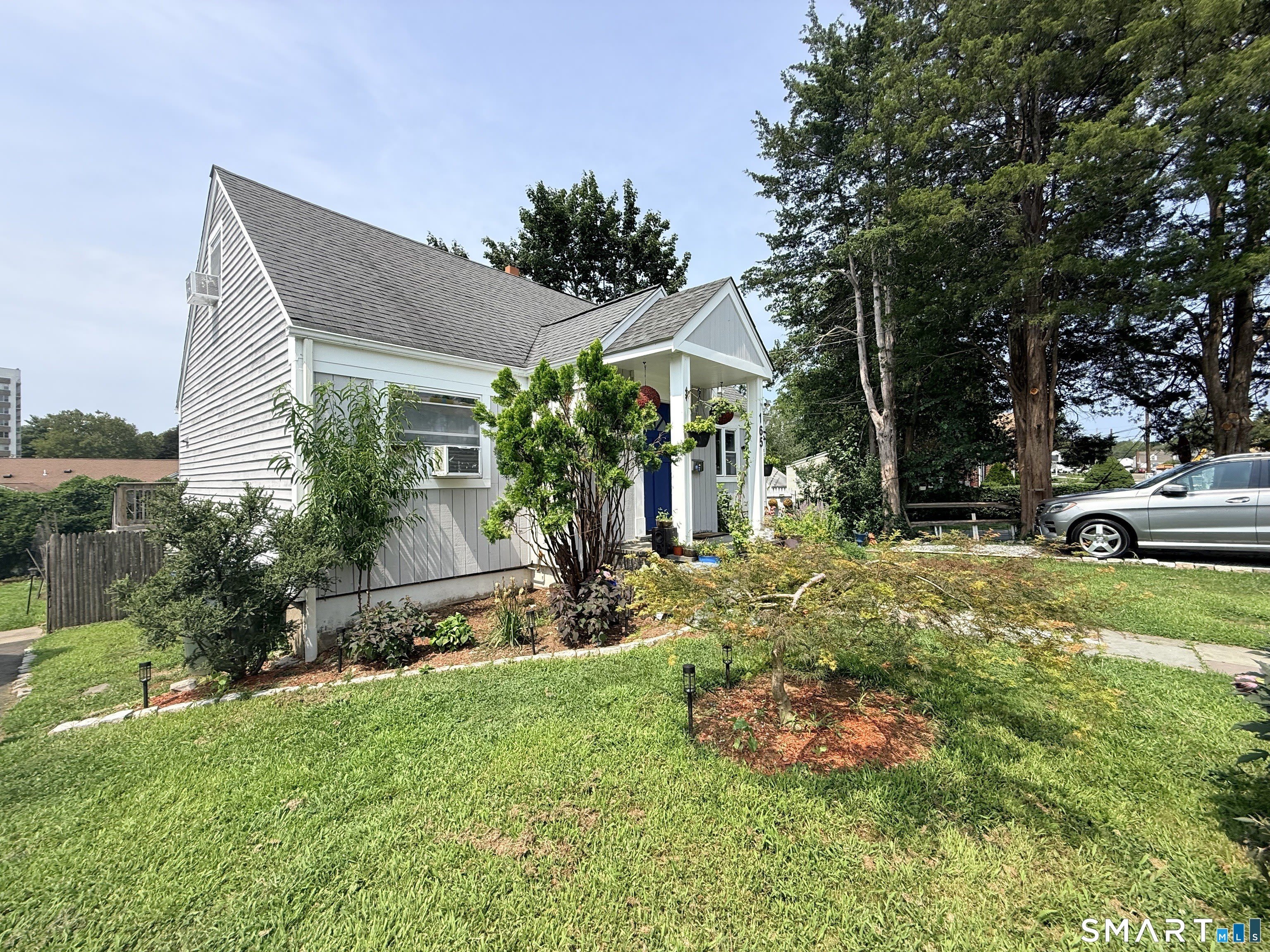 165 Greenfield Drive – photo 2