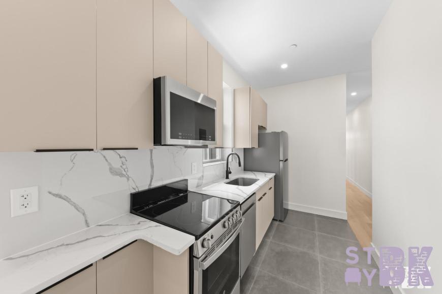 72-50 66th Street – photo 5