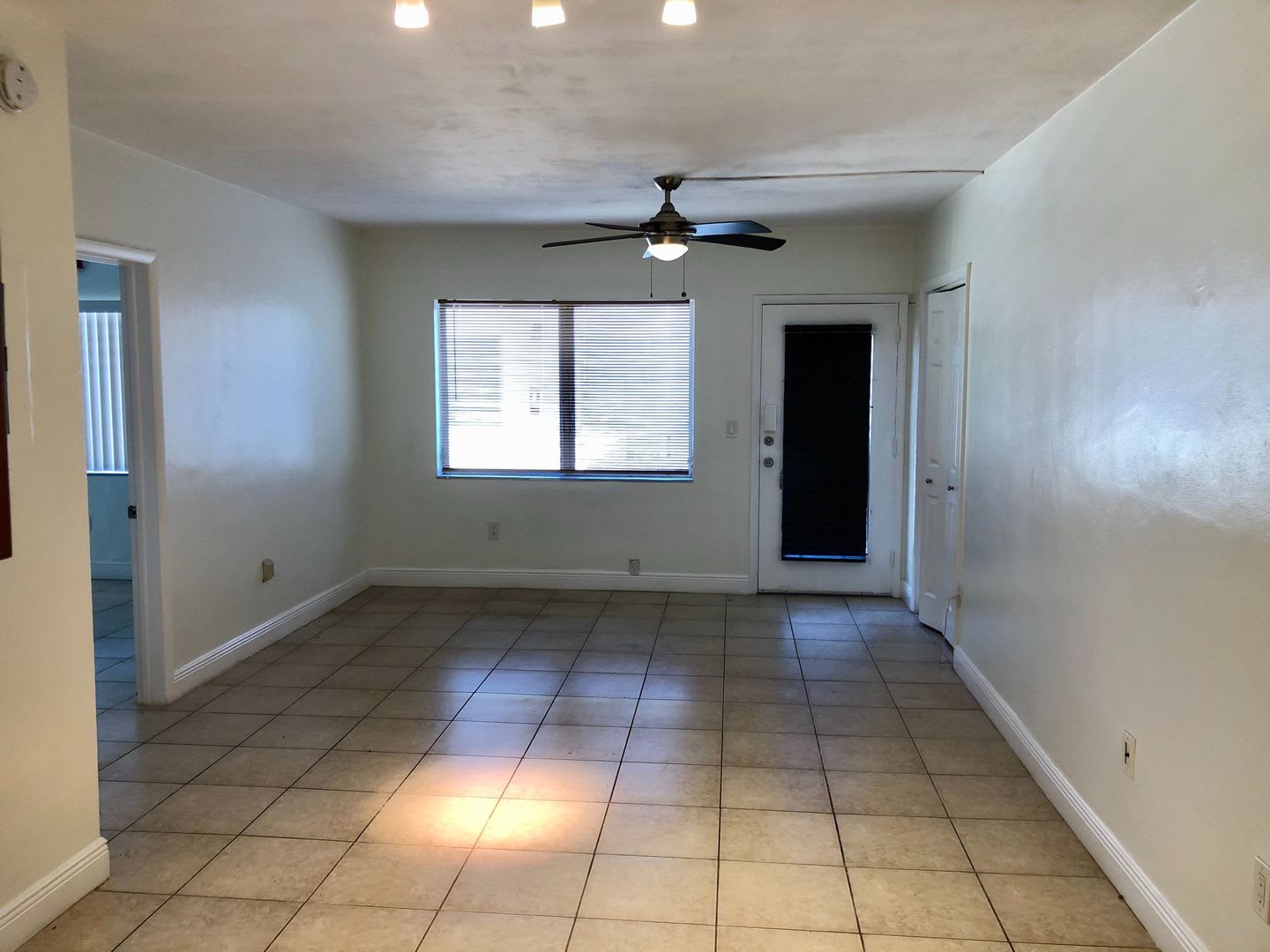 Corp Condo – photo 3