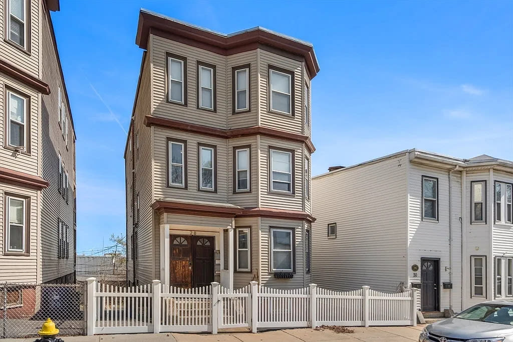 28 Wordsworth St # 2 – photo 2