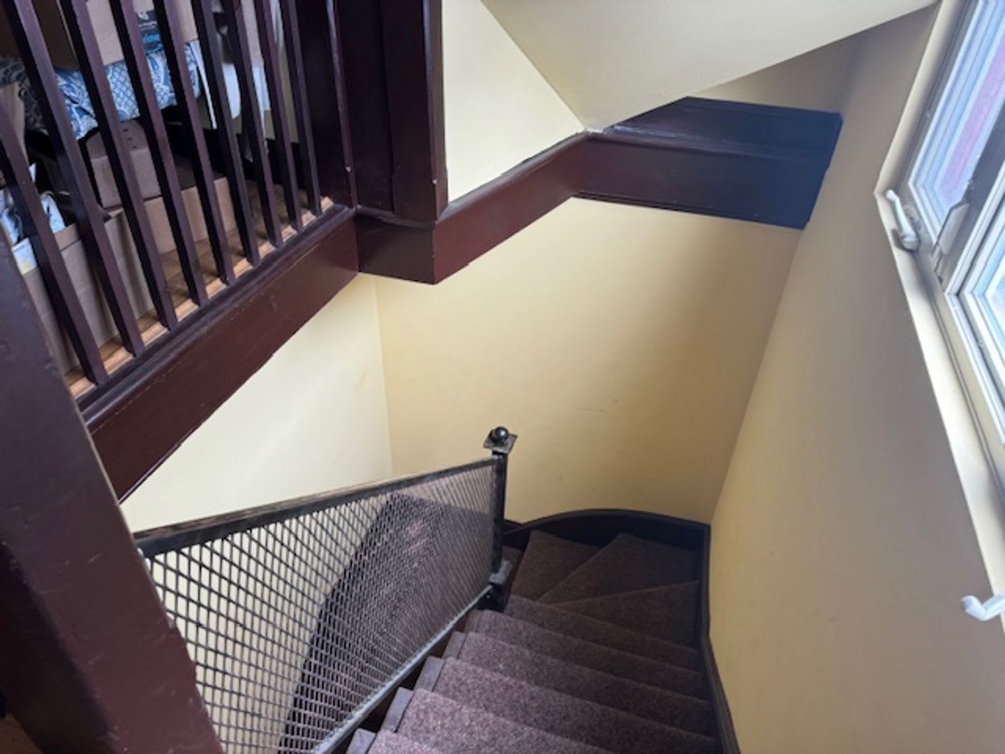 780 University Ave – photo 2