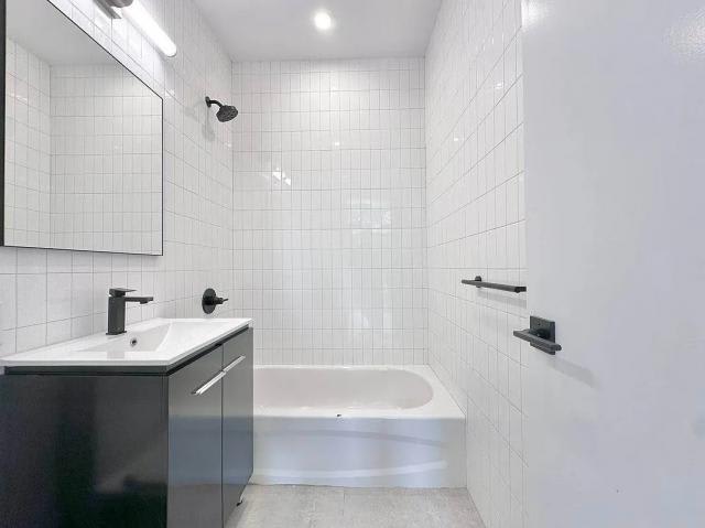 2819 Clarendon – photo 4