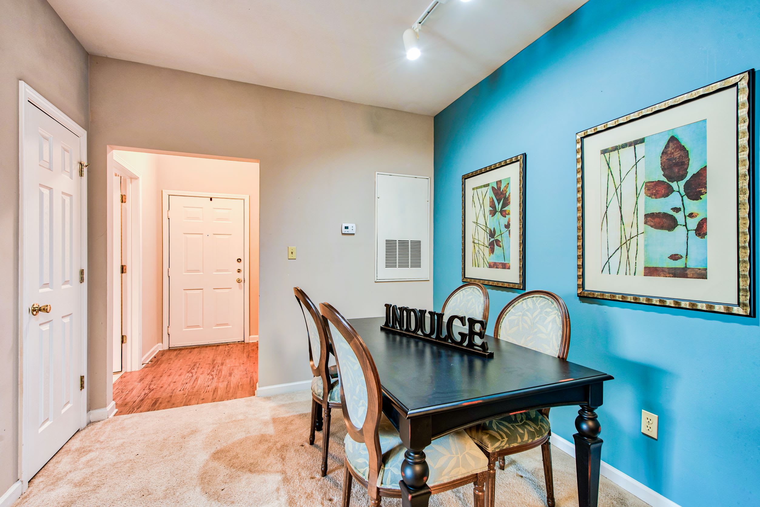 Bristol Village at Charter Colony – photo 2
