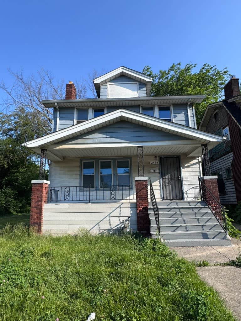 2474 Fullerton Avenue – photo 1
