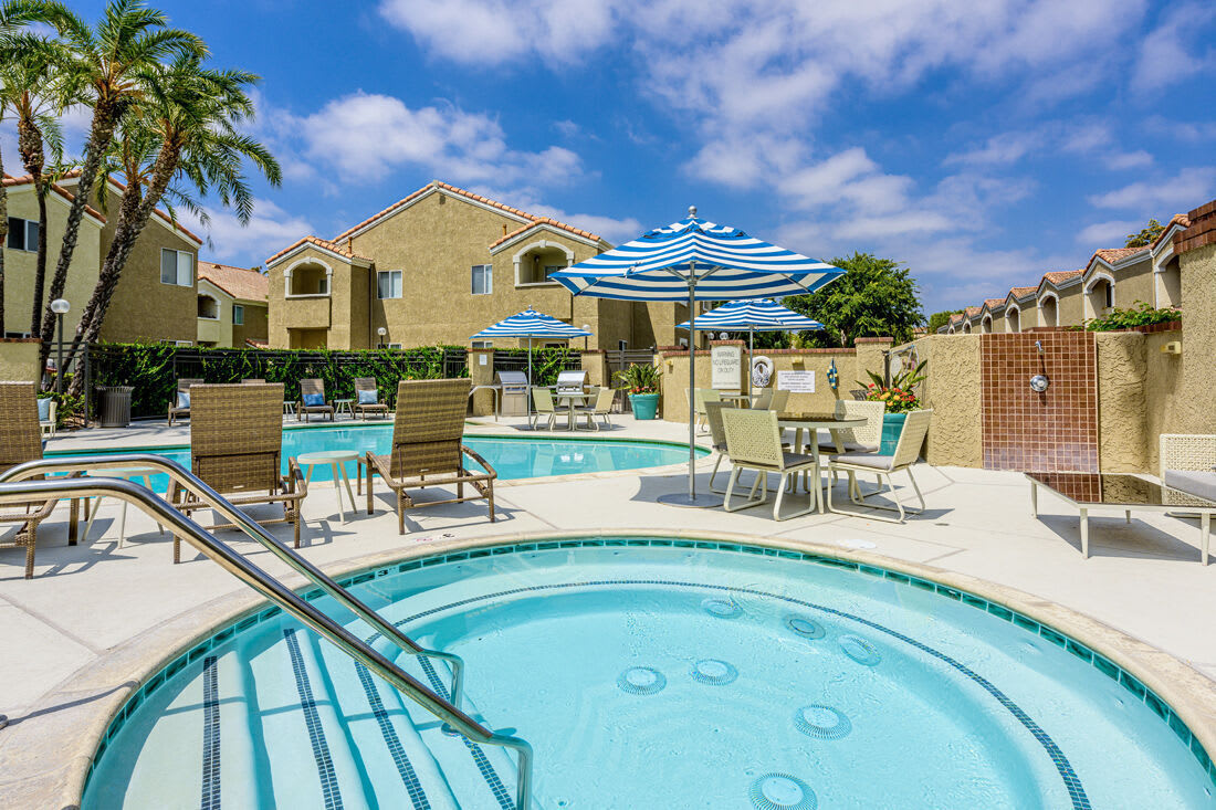 El Paseo Apartment Homes – photo 5
