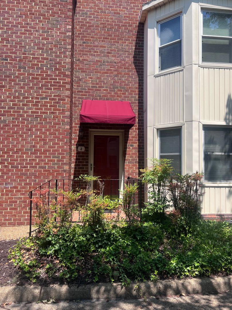 2 Academy Lane, Hampton – photo 1