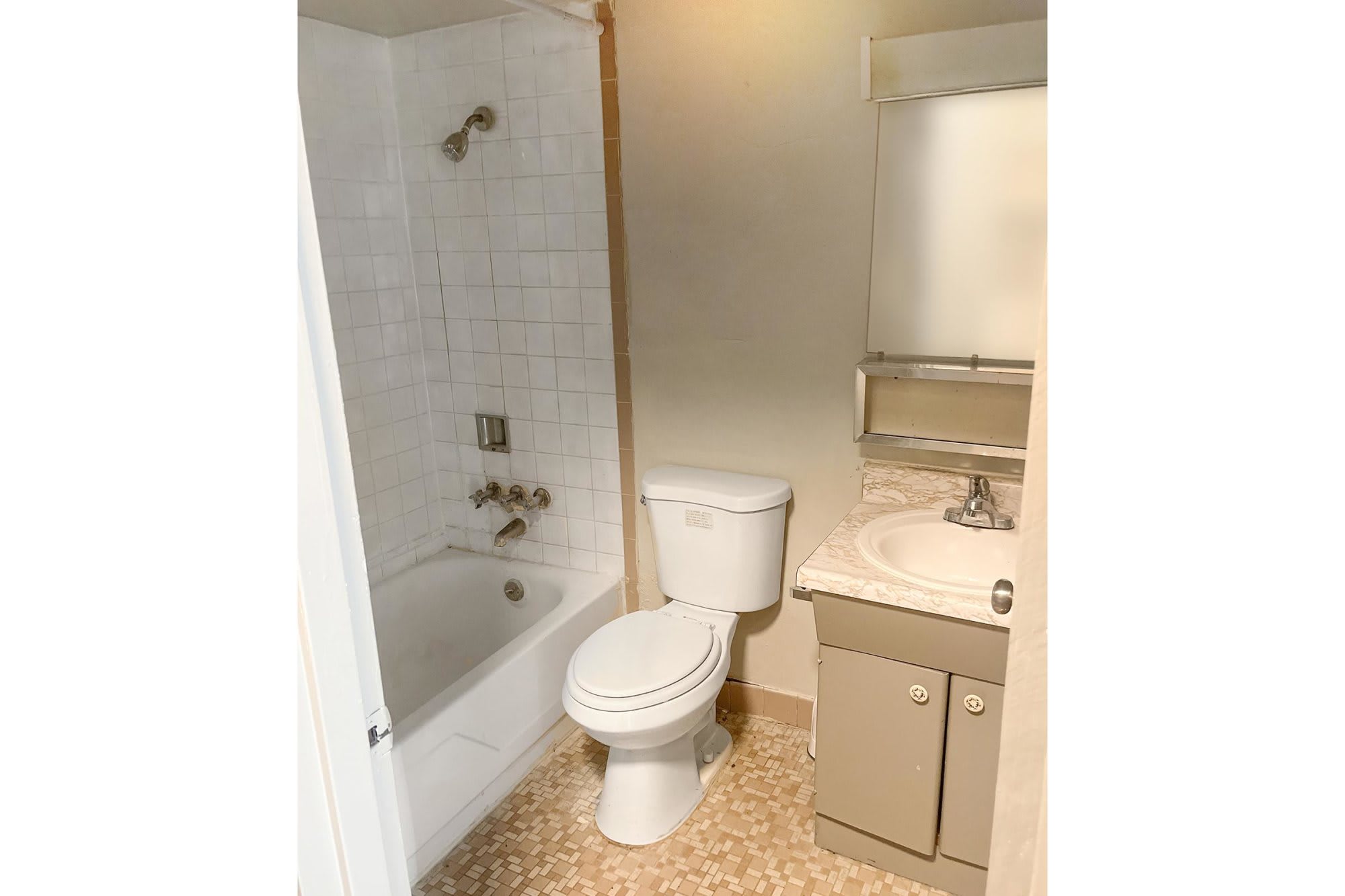 Diplomat Apartments – photo 2