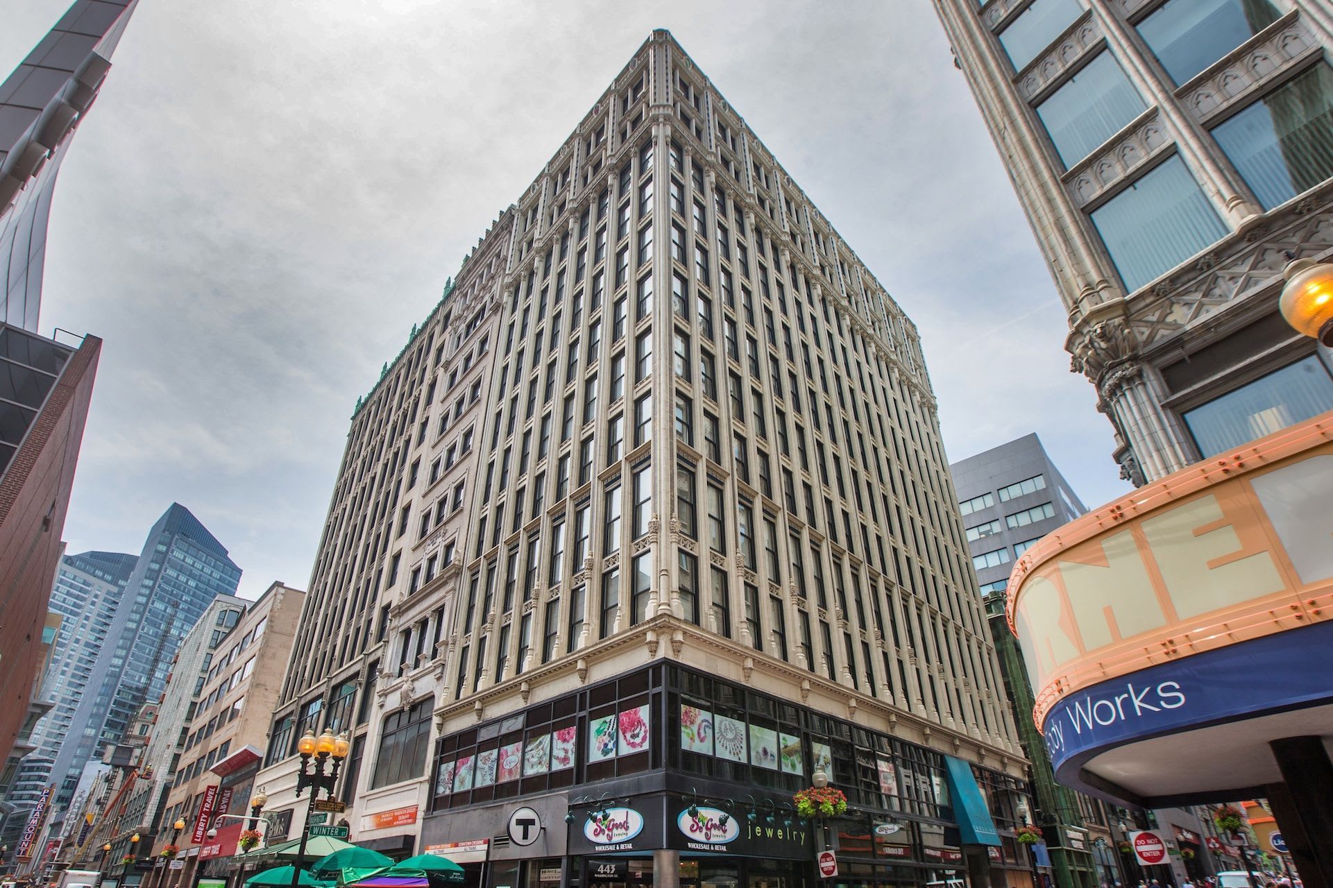 8 Winter Street – photo 1