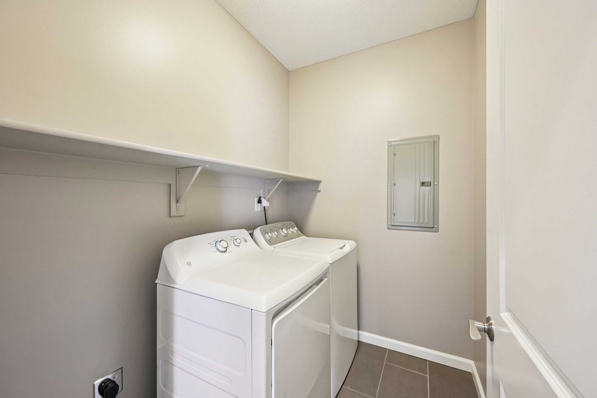 Residences at Carmel City Center – photo 5