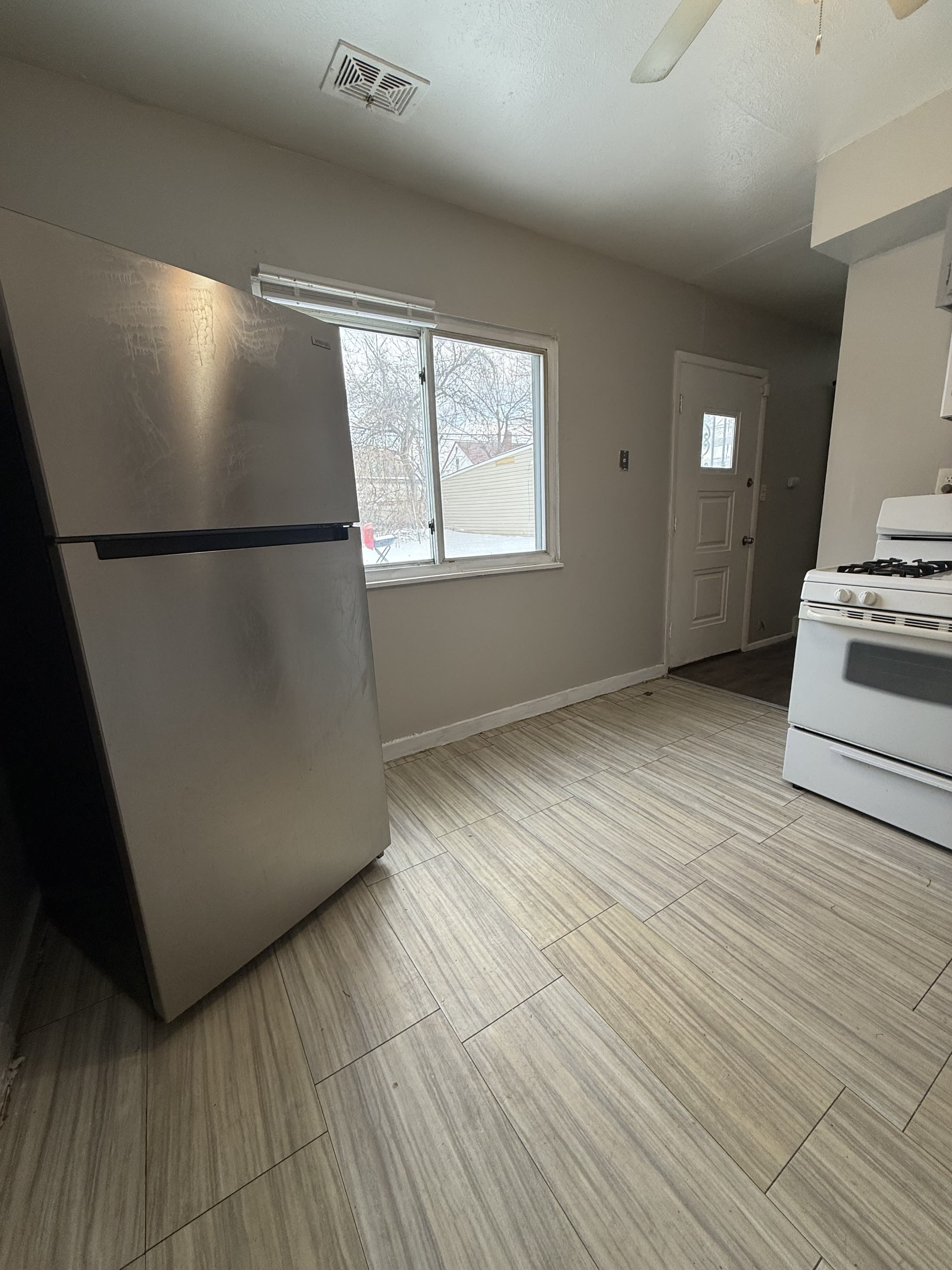 11627 Harvard Avenue – photo 2