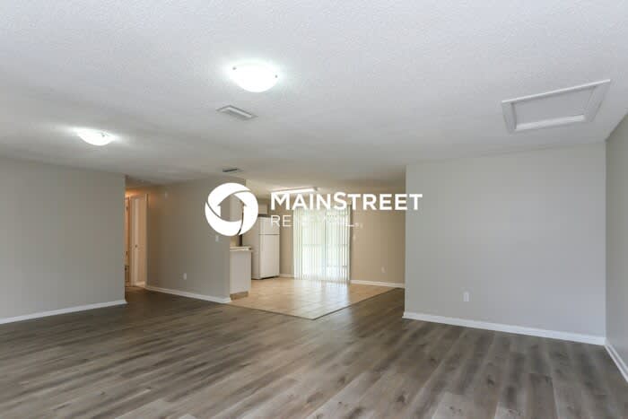 2216 Selkirk Street – photo 3