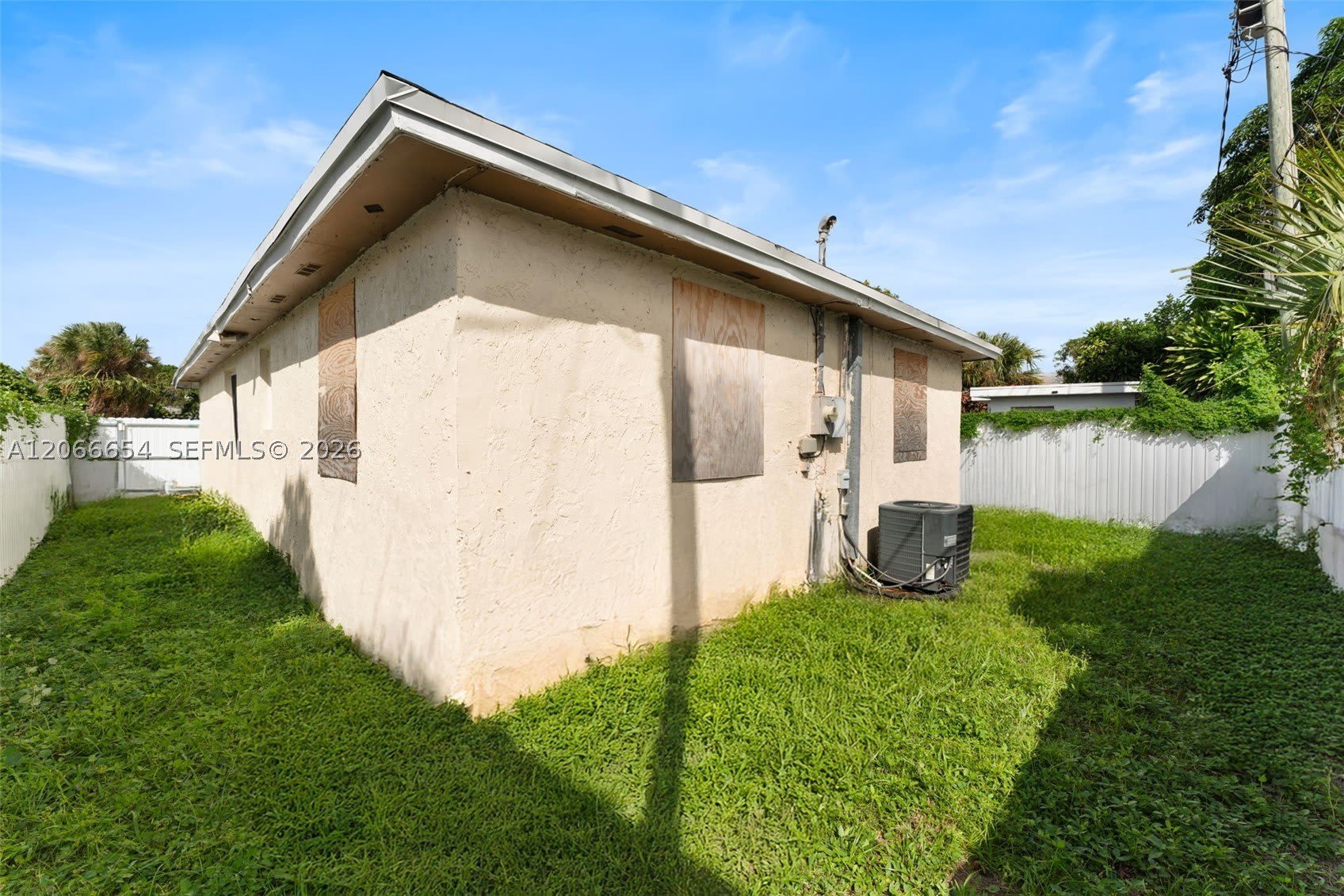 1032 18Th St – photo 3
