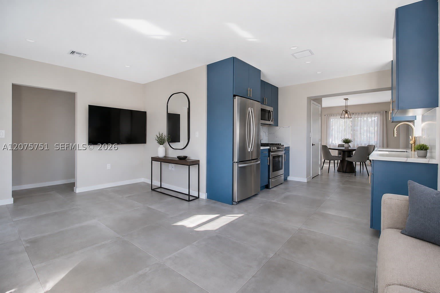 3610 SW 4th St – photo 4