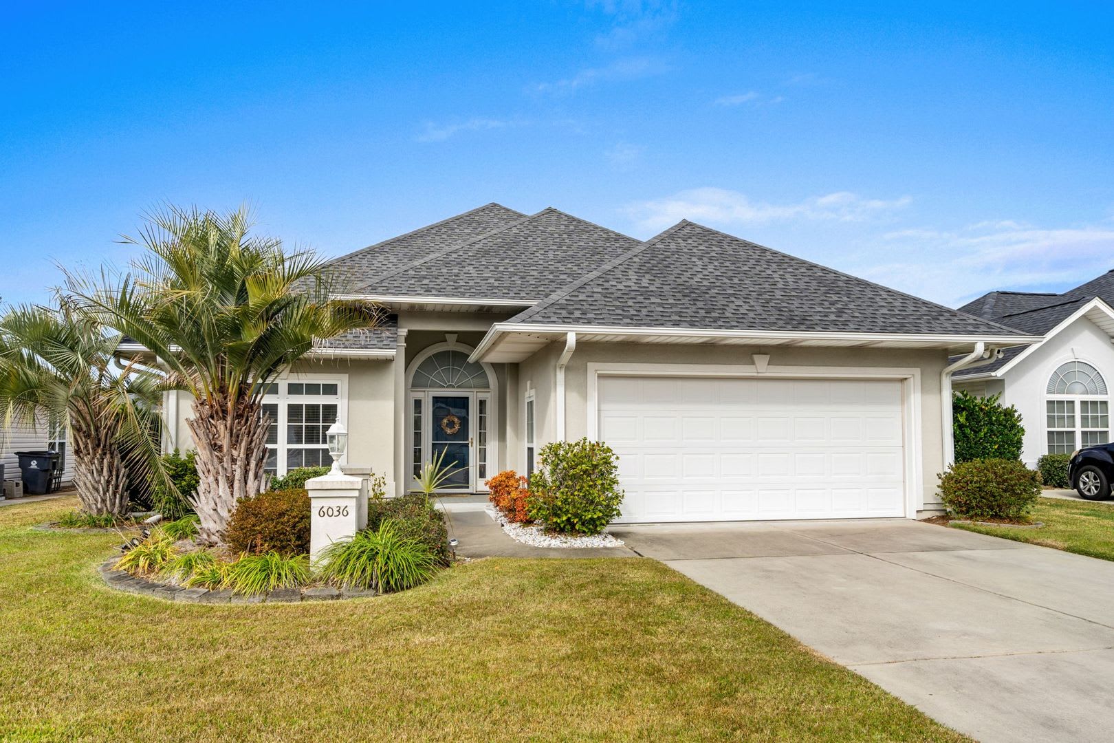 Seasonal Rental – photo 1
