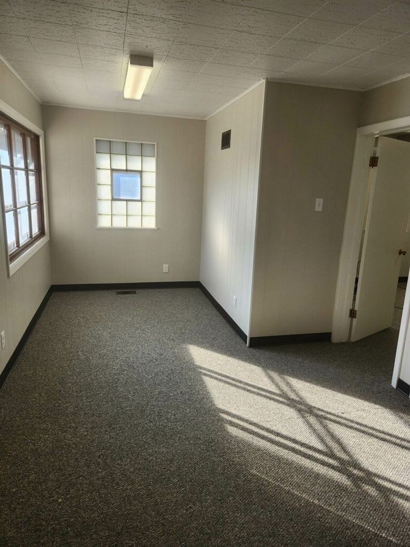 213 South 13th – photo 3