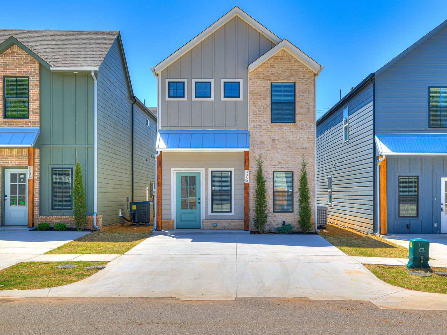 Brand New Duplexes Downtown Edmond – photo 3