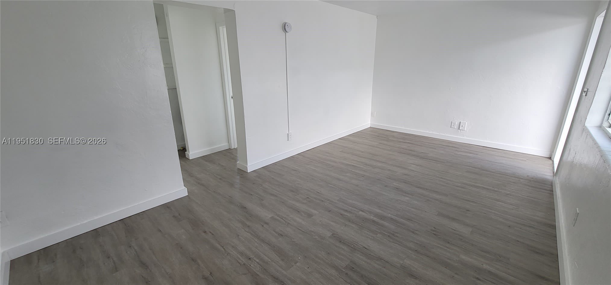 111 SW 18th Ave – photo 3
