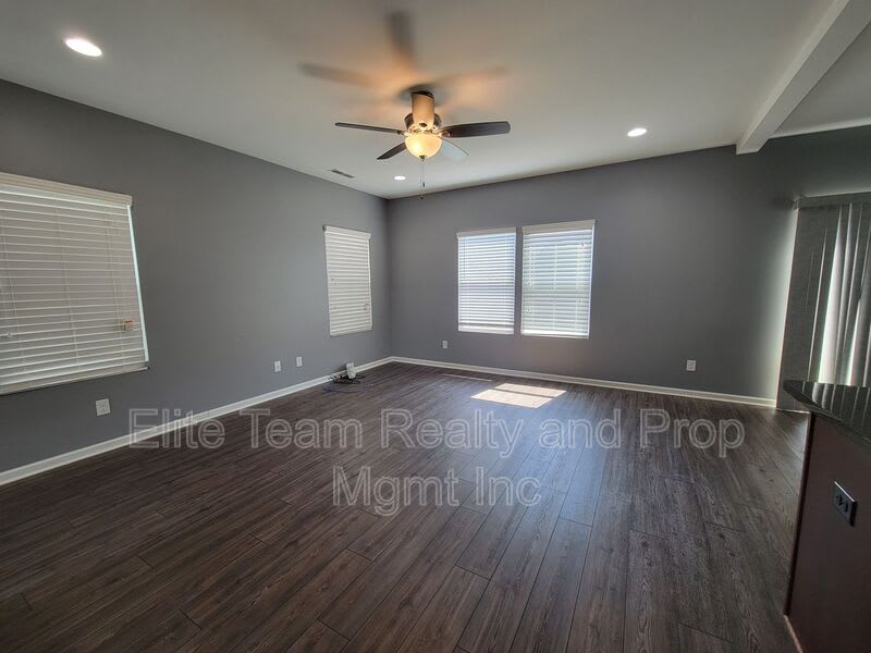 1349 Haestad Ct – photo 5