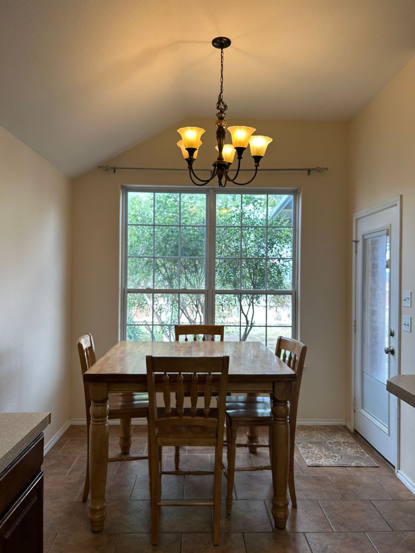Beautiful Home in Stonegate!! – photo 5