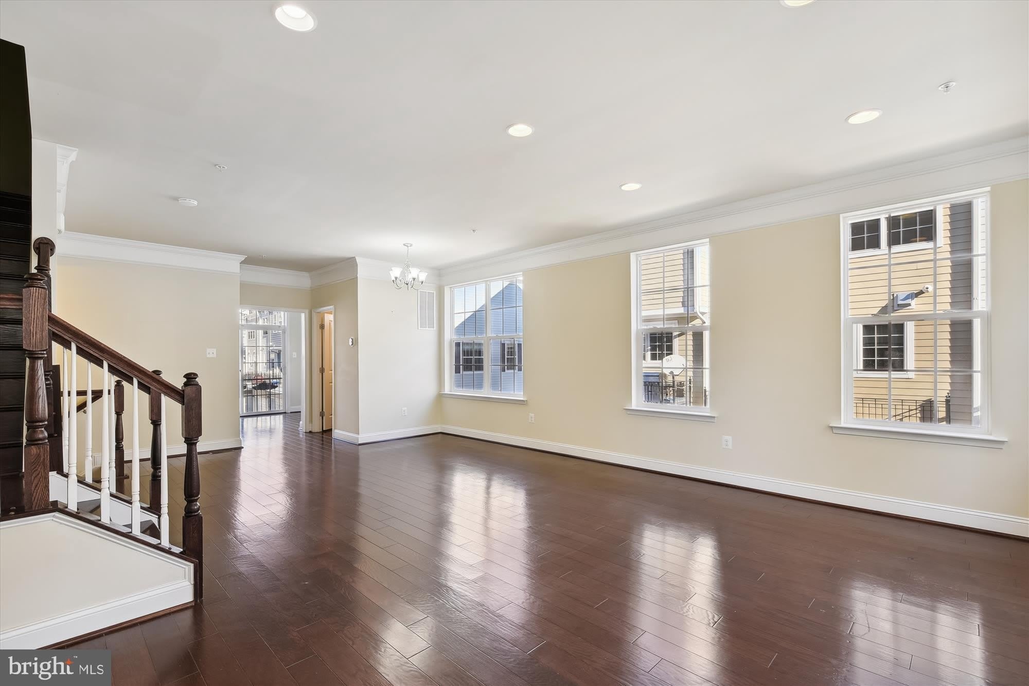 67 Linden Place – photo 2