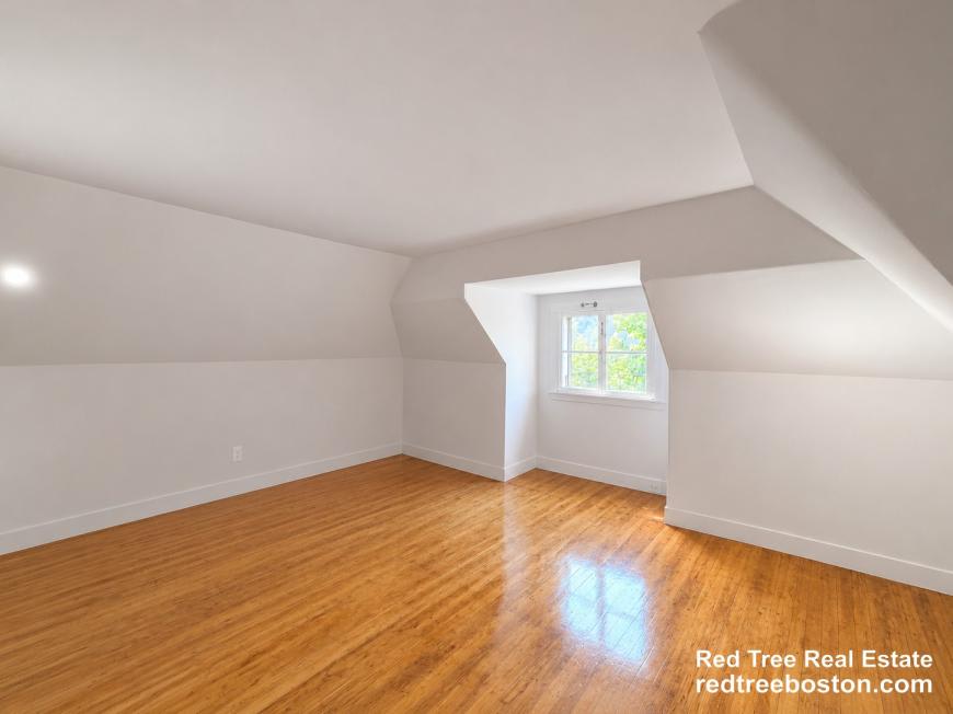 45 North Beacon St – photo 4