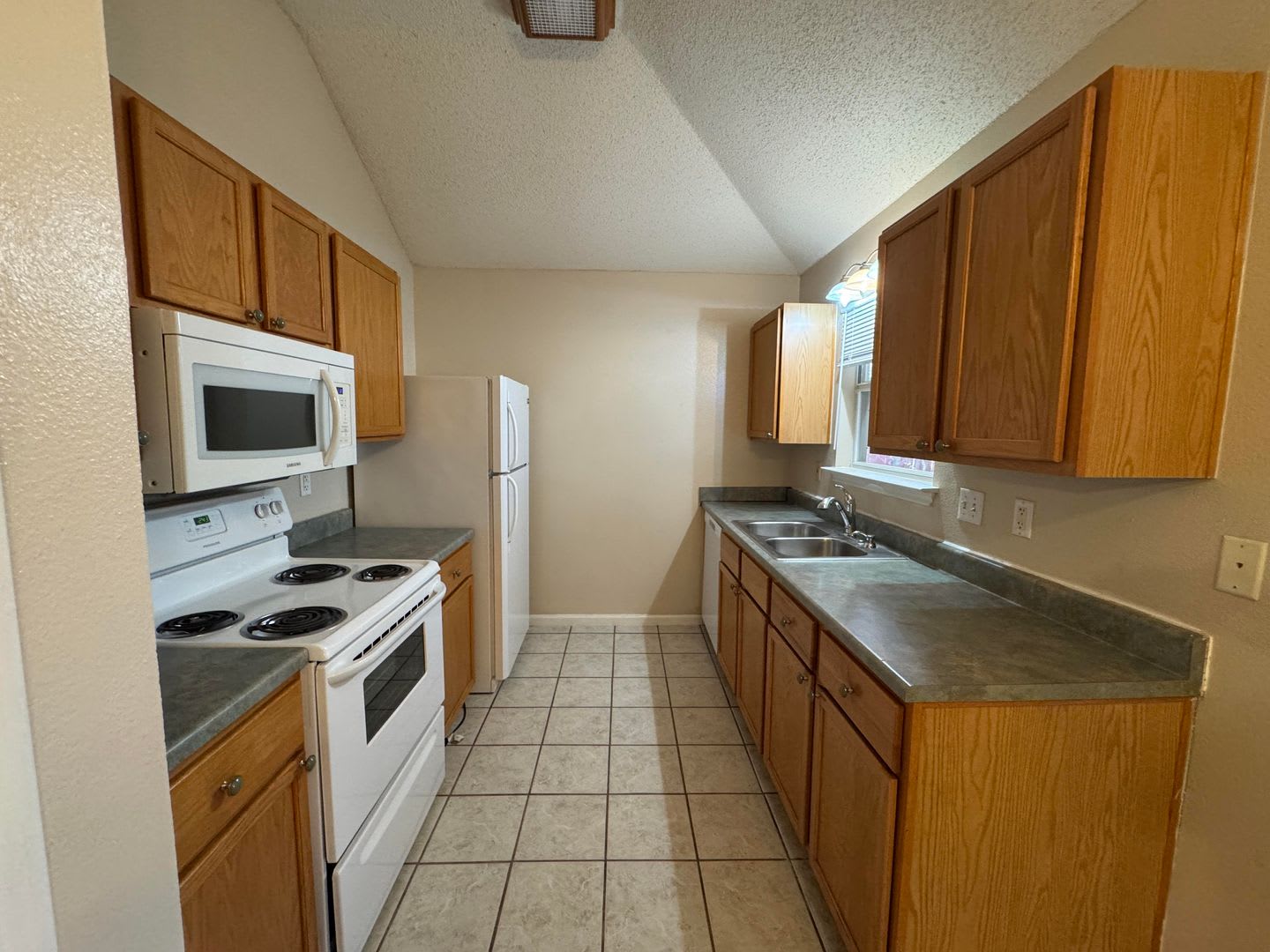 3-Bedroom House for Rent in Killeen – photo 5