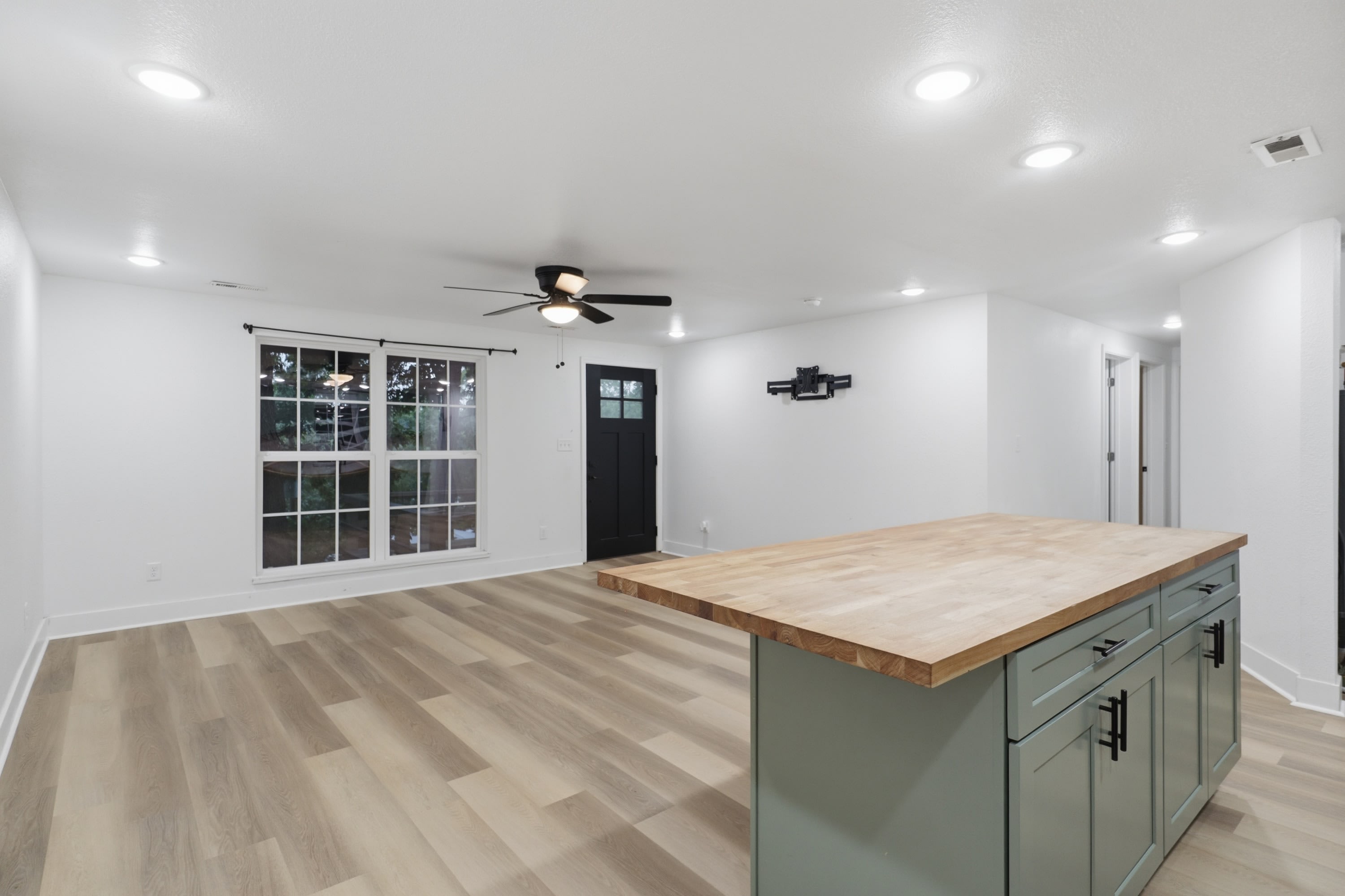 526 Wilmore Road – photo 4