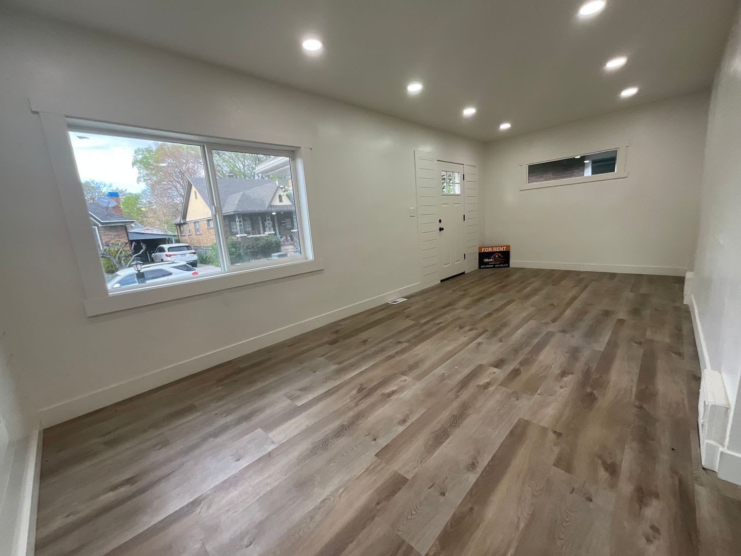 4 Bedroom 2 Bath Home- Dog Friendly- Purchase optional. – photo 5